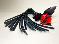 Лаковая плеть с кожаными хвостами "Красная Роза"